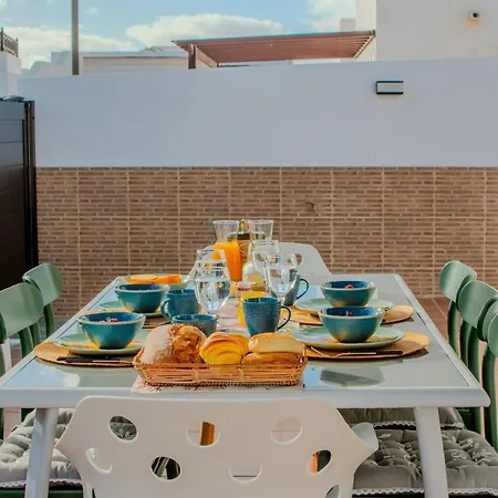 Tania Luxury *