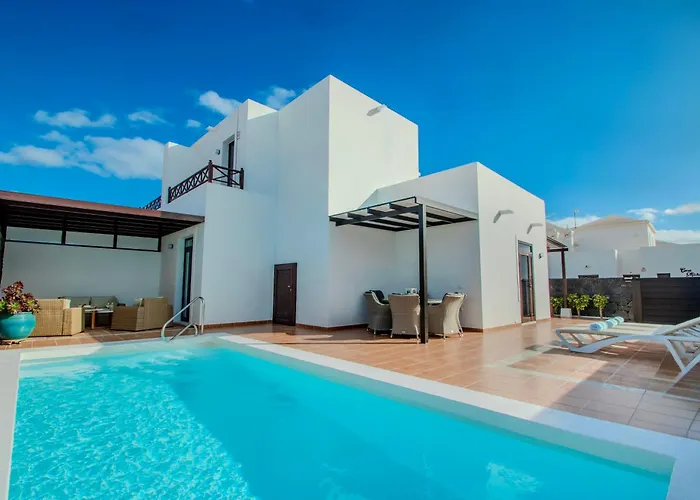 Tania Luxury פלאיה בלנקה