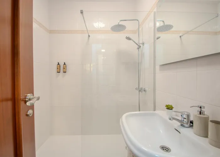 וילה Tania Luxury *